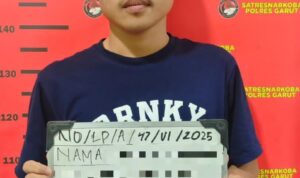 Tersangka pelaku pengedar tembakau sintetis